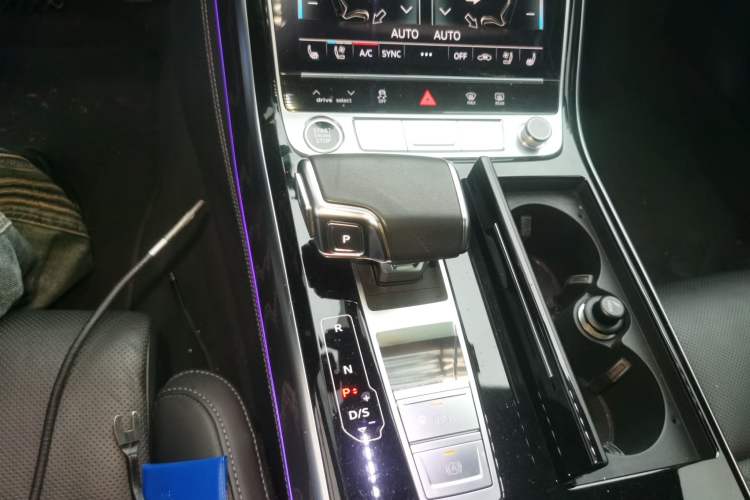 Used Audi A8 2023 A8L 50 TFSI quattro Prestige Edition Gear Lever