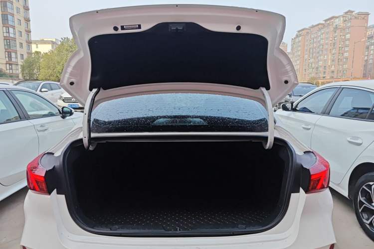 Used CHANGAN Eado 2023 Changan Edition PLUS Blue Whale NE 1.4T GDI DCT Prestige Version
