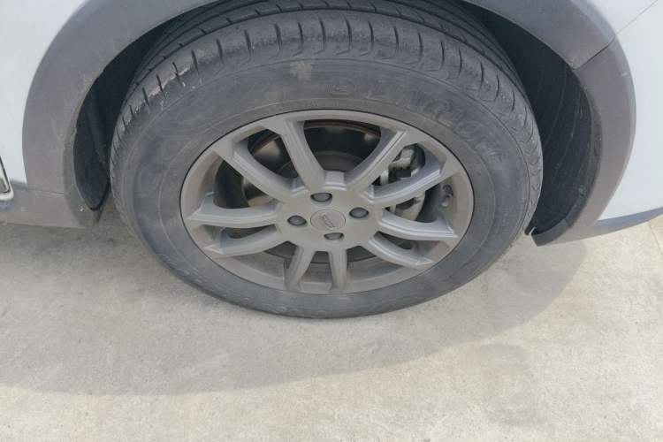 Used Geely Auto Vision X3 2021 PRO 1.5L CVT Deluxe Model Exterior 2