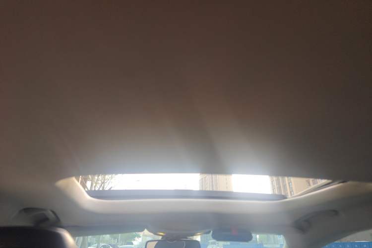 Used Ford Mondeo 2013 2.0L GTDi 200 Luxury Model Headliner