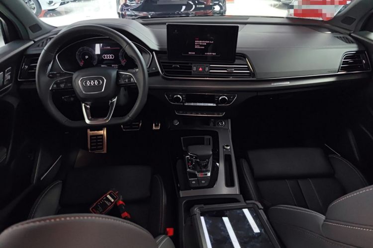 Used Audi Q5L 2024 45 TFSI Luxury Dynamic Model Center Console