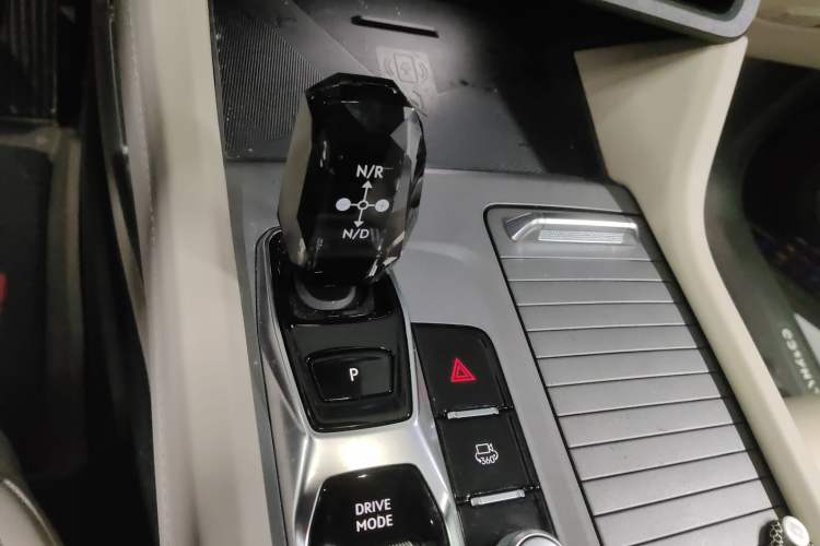 Used Lynk & Co 09 EM-P 2024 2.0TD EM-P Four-Wheel Drive ULTRA Six-Seater
