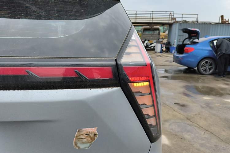 Used Geely Auto FX11 2023 1.5TD DCT Prestige Edition Right Rear Taillight