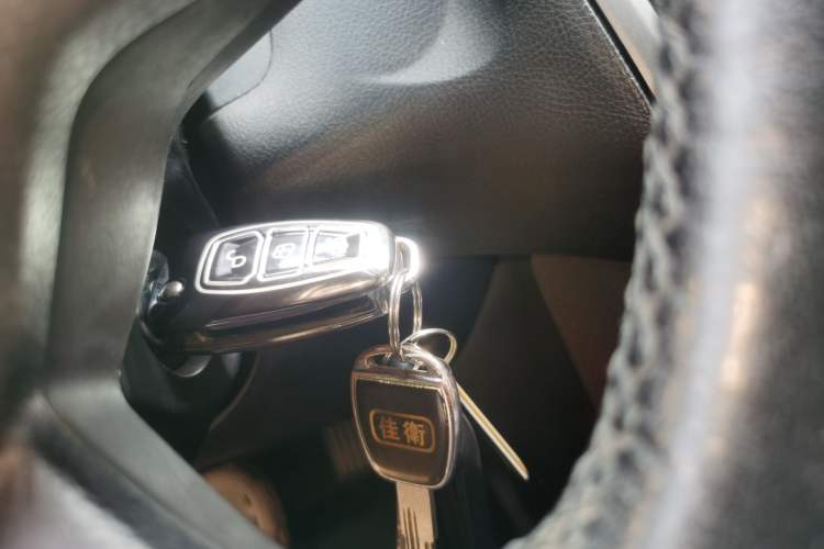 Used Ford Focus 2012 Sedan 1.6L Automatic Fashion Edition
