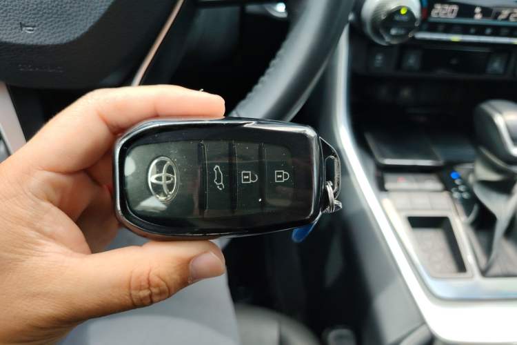 Used Toyota RAV4 2024 2.0L CVT Two-Wheel Drive Fashion Plus Edition