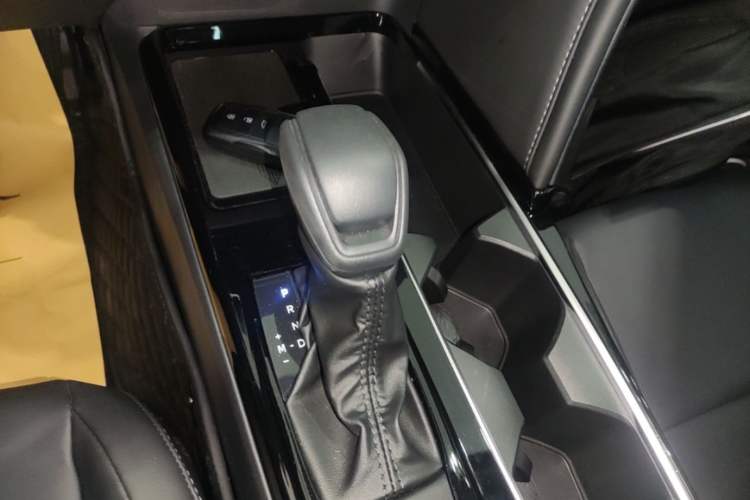 Used Toyota Camry 2026 Model 2.0E Elite Edition
