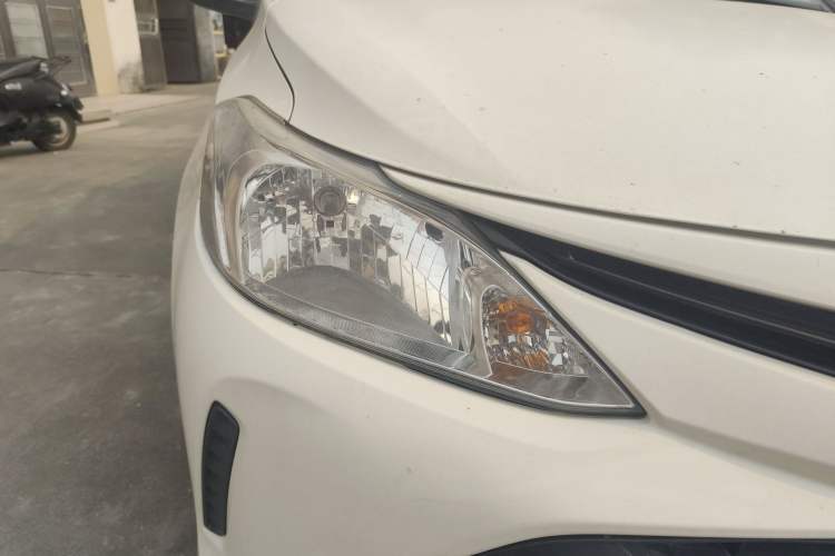 Used Toyota Vios 2019 1.5L CVT Innovation Edition Right Front Headlight