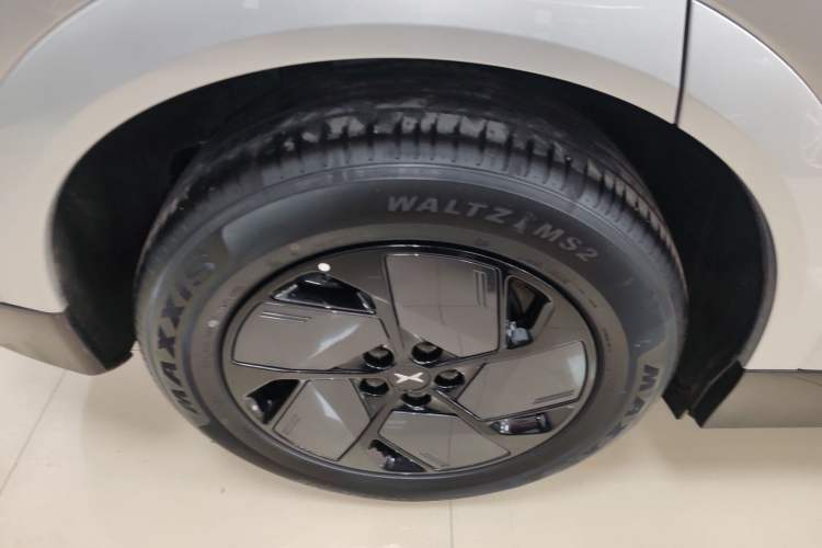 Used XPeng G6 2025 625 Long-Range Max Tech Edition Right Rear Wheel Hub