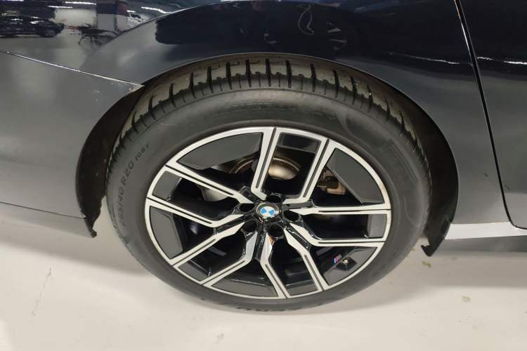 Used BMW 7 Series 2023 735Li M Sport Package Exterior 5