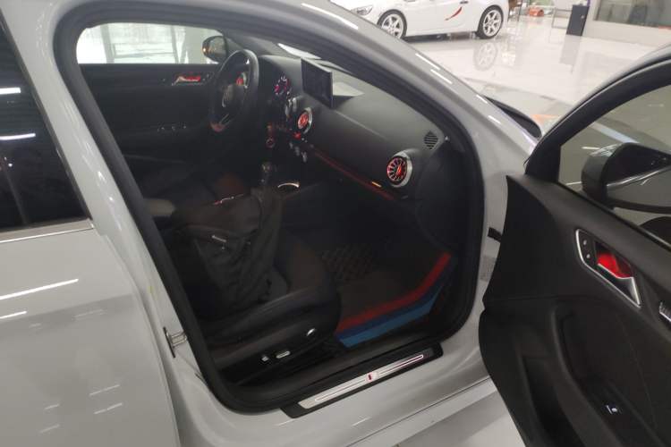 Used Audi A3 2020 Limousine 35 TFSI Fashion Edition China VI Emission Standard