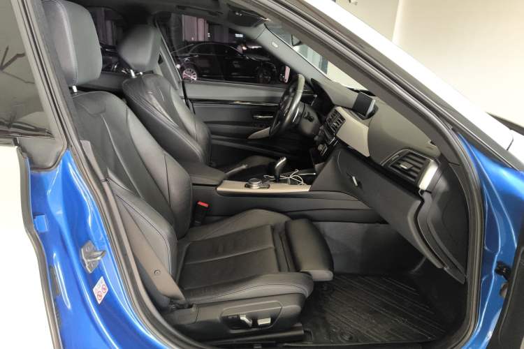 Used BMW 3 Series GT 2019 320i M Sport Right Front Seat