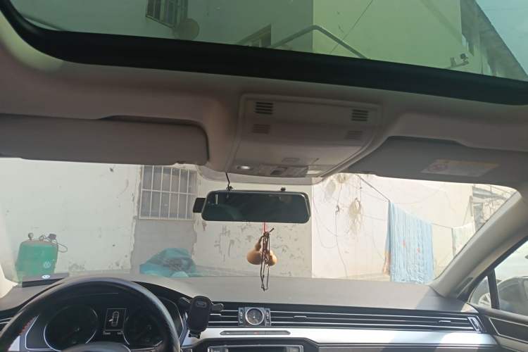 Used Volkswagen Magotan 2017 330TSI DSG Leading Model Headliner