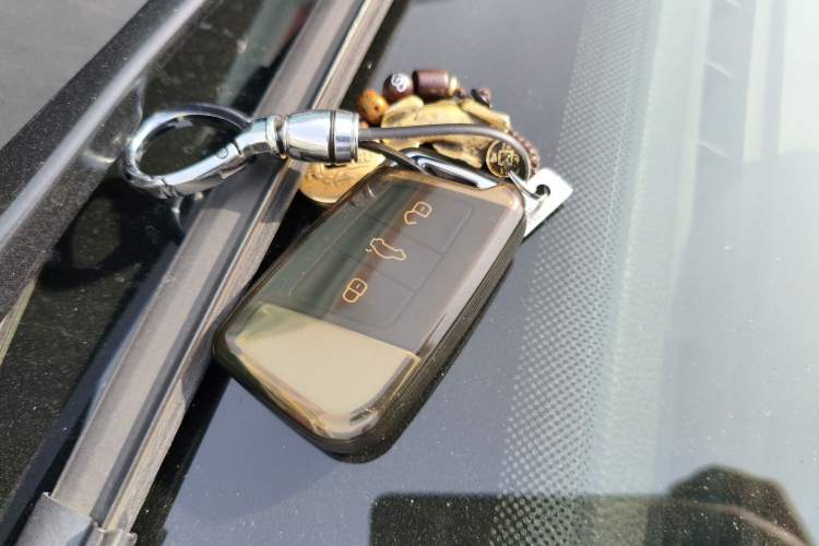 Used Volkswagen Magotan 2018 280TSI DSG Comfort Model Vehicle Key