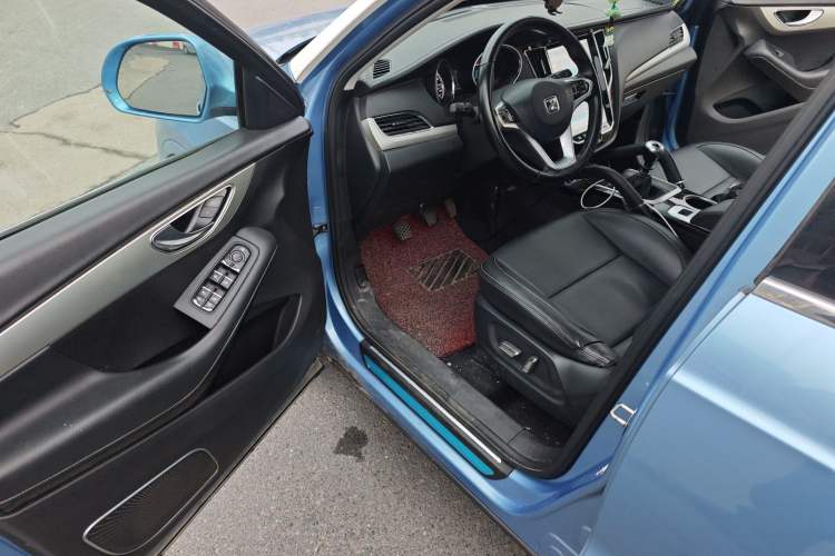 Used Zotye SR7 2016 1.5T Manual Cube Heart Edition China V Standard
