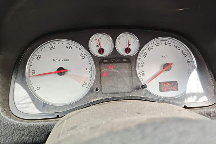 Used Peugeot 307 2013 1.6L Manual CROSS
