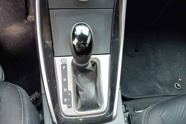 Used Hyundai Elantra (5th Generation / Langdong) 2012 1.6L Automatic Leading Model
