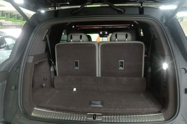 Used Denza N9 2025 Flagship Model
