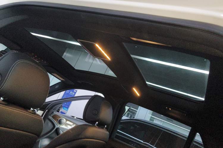 Used Mercedes-Benz GLC 2019 GLC 260 L 4MATIC Dynamic Model Headliner