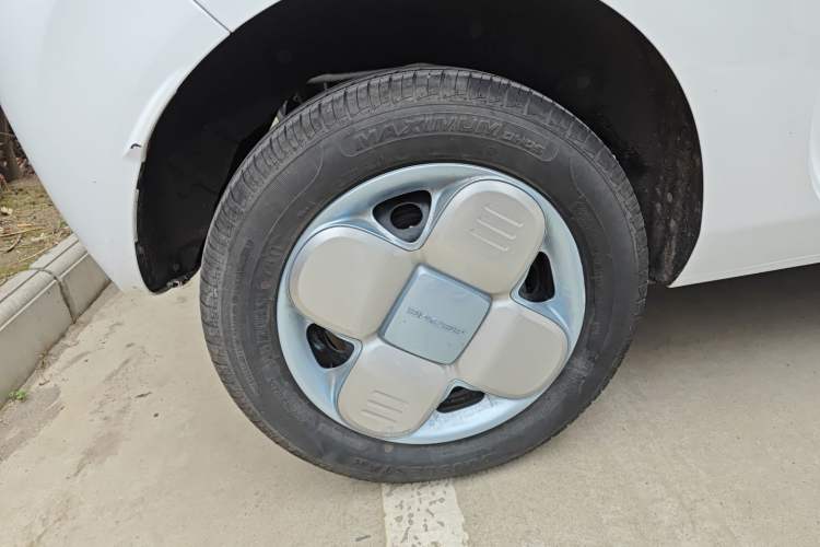 Used Geely Galaxy Panda 2024 Panda Mini 200km Endurance Bear
