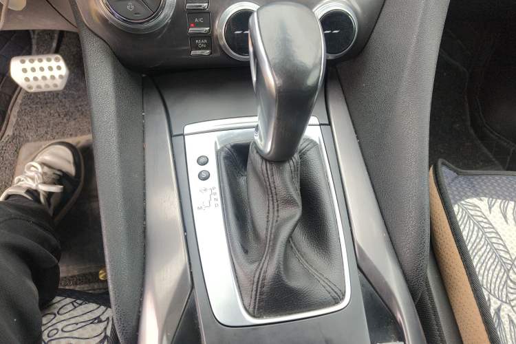 Used DS 5 2014 1.6T Luxury Edition THP200
