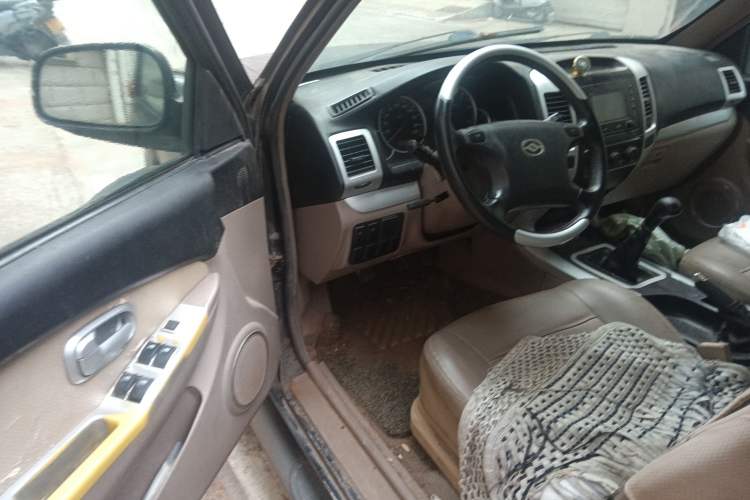 Used Huanghai Da Chaishen 2009 2.8T Two-Wheel-Drive Diesel Luxury Version 4JB1T1
