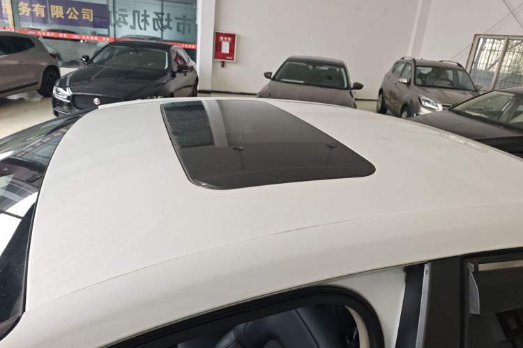 Used Citroen C4 Sega 2016 1.6L Automatic Luxury Model
