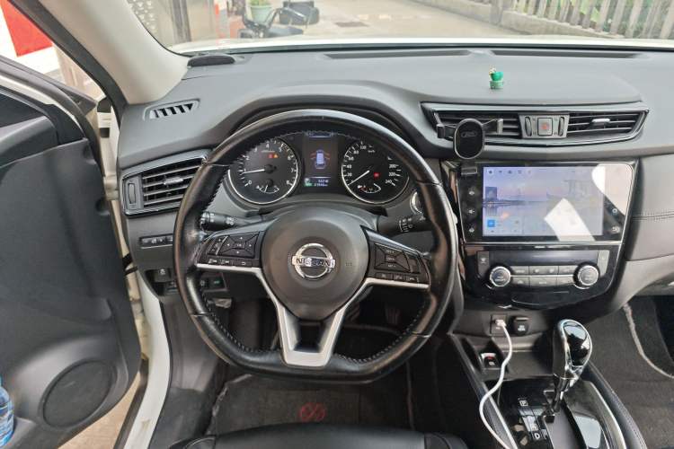 Used Nissan X-Trail 2021 2.0L CVT 2WD XL ITS Comfort Commemorative Edition Steering Wheel