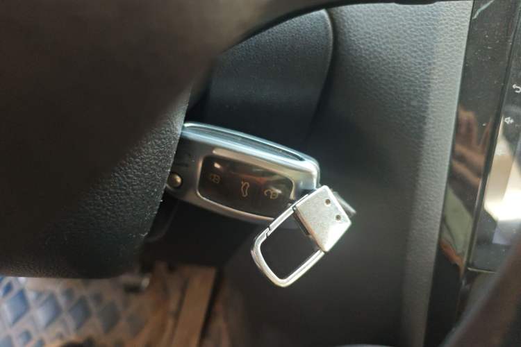 Used Volkswagen Sagitar 2014 1.6L Manual Comfort Model
