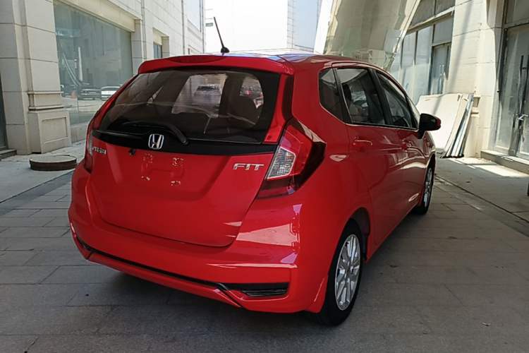 Used Honda Fit 2018 1.5L CVT Comfort Sunroof Version