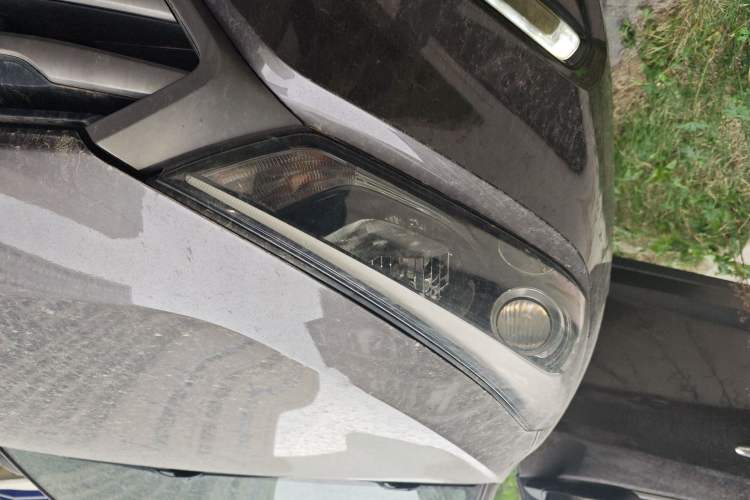 Used Hyundai Tucson 2015 1.6T Dual-Clutch Two-Wheel-Drive Smart Model Right Front Headlight