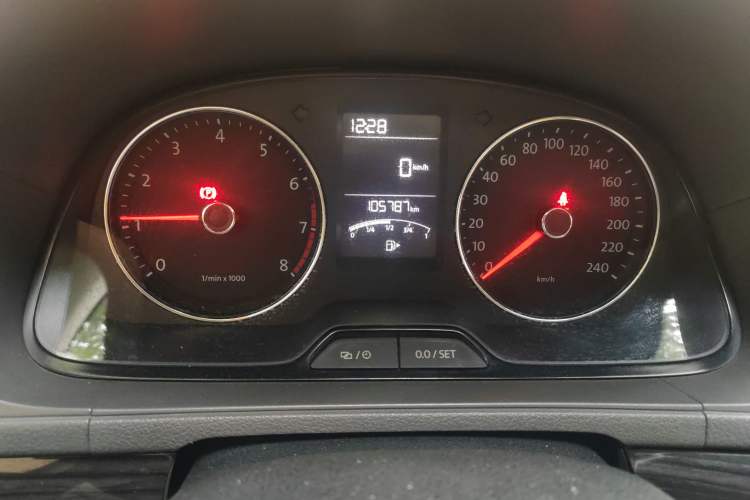 Used Volkswagen Gran Lavida 2013 1.6L Manual Comfort Model