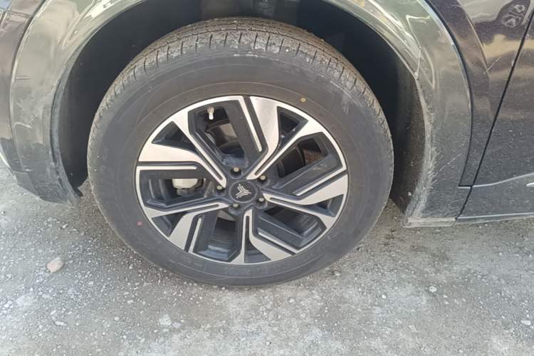 Used NETA U 2022 Zhi 400 Lithium-Nickel-Manganese-Cobalt Energy System
