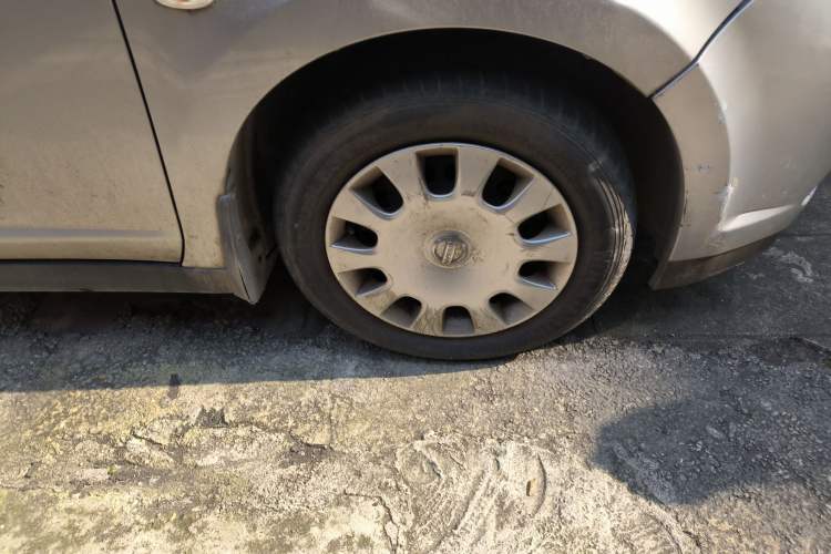 Used Venucia D50 2013 1.6L Manual Fashion Edition
