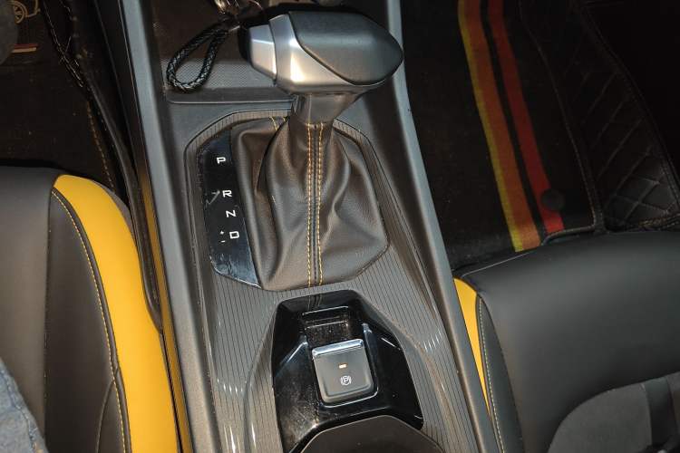 Used Dongfeng Aeolus Yixuan 2023 Mach Edition 1.5T Automatic Pursuit Rider Version