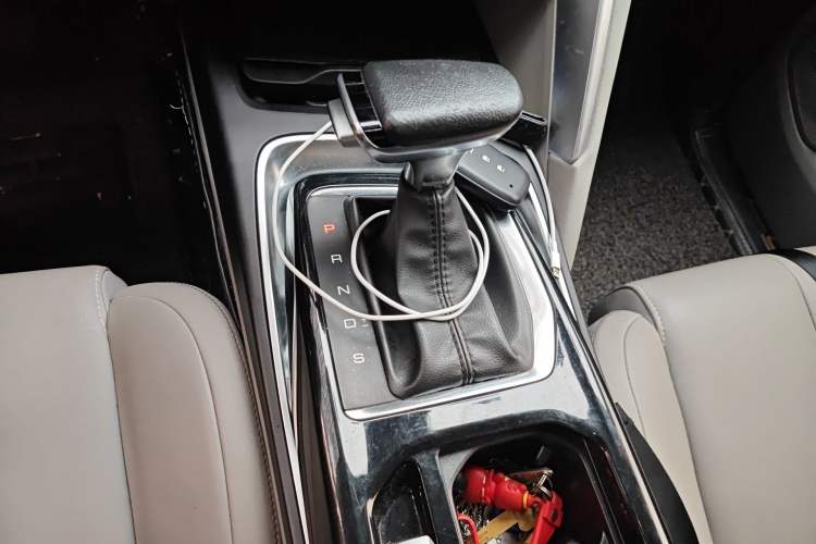 Used Baojun RS-5 2019 1.5T CVT Intelligent Driving Flagship Edition China V Emission Standard Gear Lever