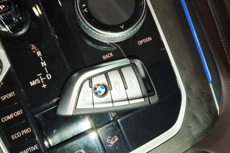 Used BMW X5 2022 Restyled xDrive 30Li Luxury Version M Sport Package