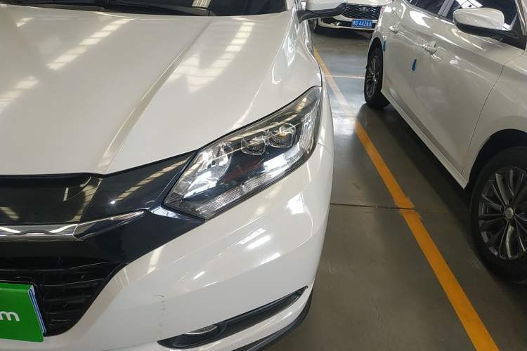 Used Honda Vezel 2017 1.8L CVT Front-Wheel Drive Pioneer Edition
