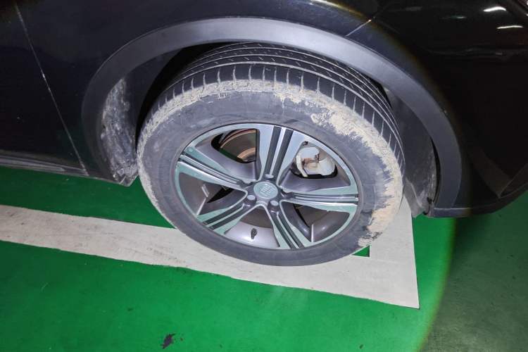 Used BYD Tang 2019 2.0T Automatic SmartConnect Luxury Edition 5 Seats China VI Standard