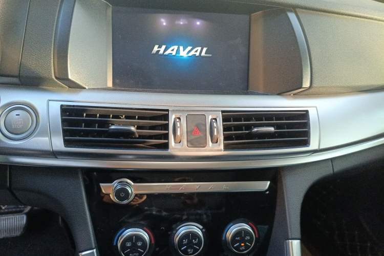 Used Haval H7 2019 2.0T Enjoyment Model China VI Standard Audio And AC Panel