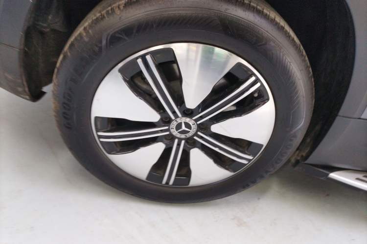 Used Mercedes-Benz EQB 2023 Facelift EQB 260 Exterior 5