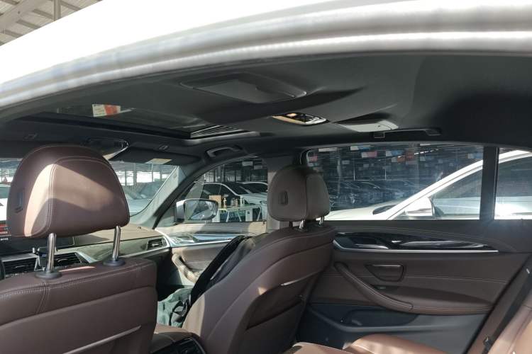 Used BMW 5 Series 2022 Restyled 525Li M Sport Package
