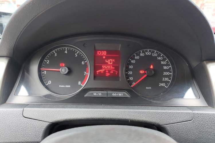 Used Volkswagen Santana 2013 1.4L Manual Comfort Edition