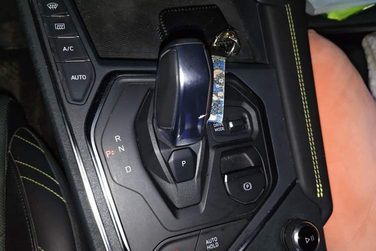 Used Lynk & Co 05 2020 2.0TD Two-Wheel Drive Shine Halo