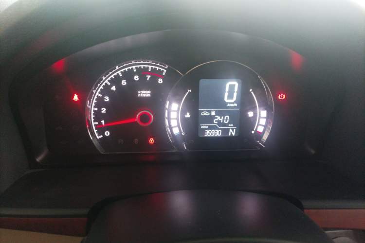 Used Roewe 350 2014 1.5L Automatic Xunyue Version Instrument Cluster