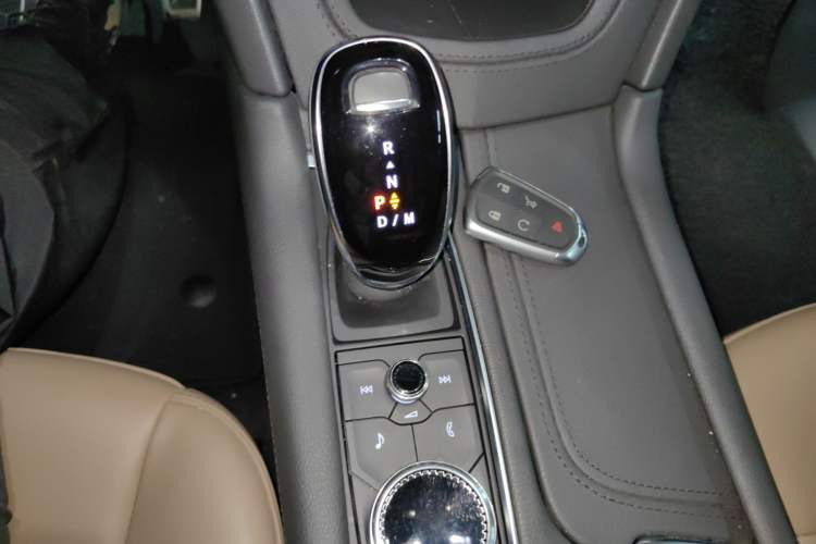 Used Cadillac XT5 2021 2.0T Four-Wheel-Drive Platinum Edition Gear Lever