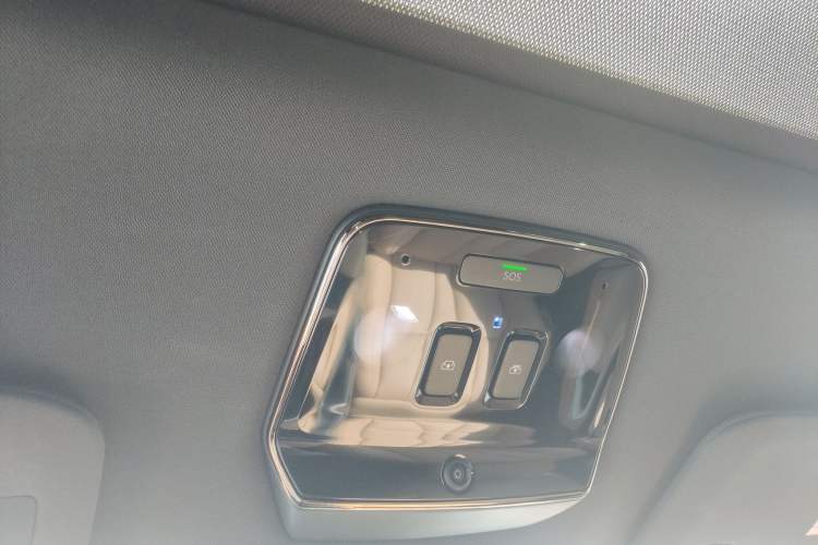 Used Nio ES8 2020 580 km Range Six-Seater Version Headliner