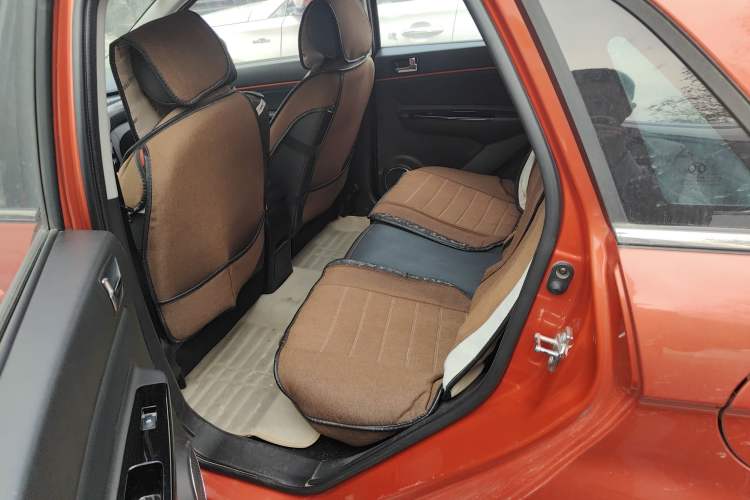 Used BAIC Senova X25 2015 1.5L manual Comfort trim level
