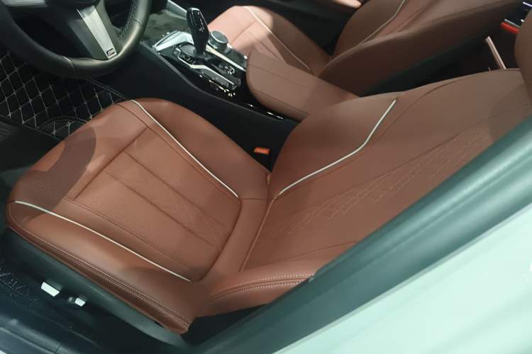 Used BMW 5 Series 2022 Restyled 525Li M Sport Package Left Front Seat