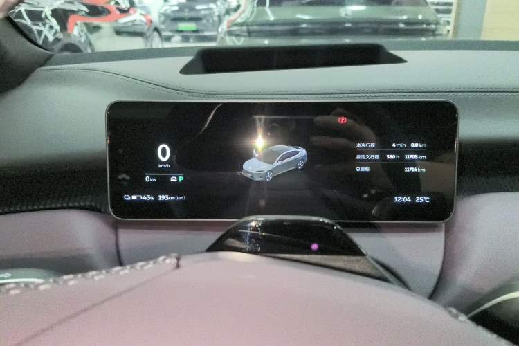 Used Nio ET5 2025 75 kWh Instrument Cluster