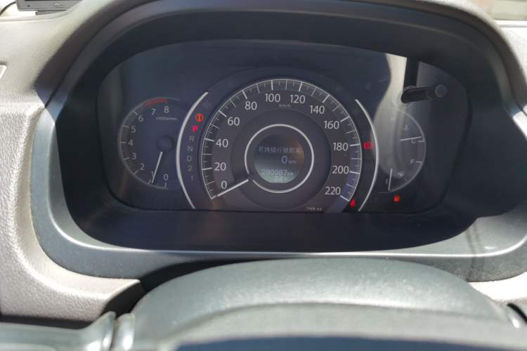 Used Honda CR-V 2013 2.0L Four-wheel Drive Classic Edition Odometer Close Up